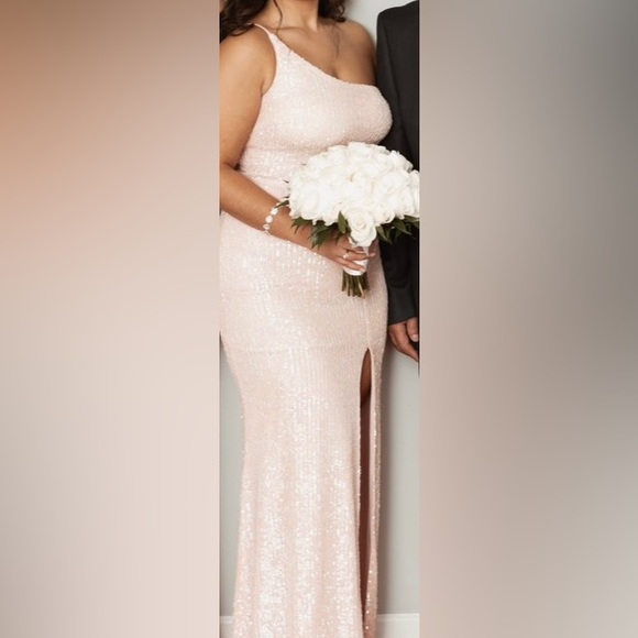 Sparkly pink Maxi dress worn only once - Picture 10 of 11